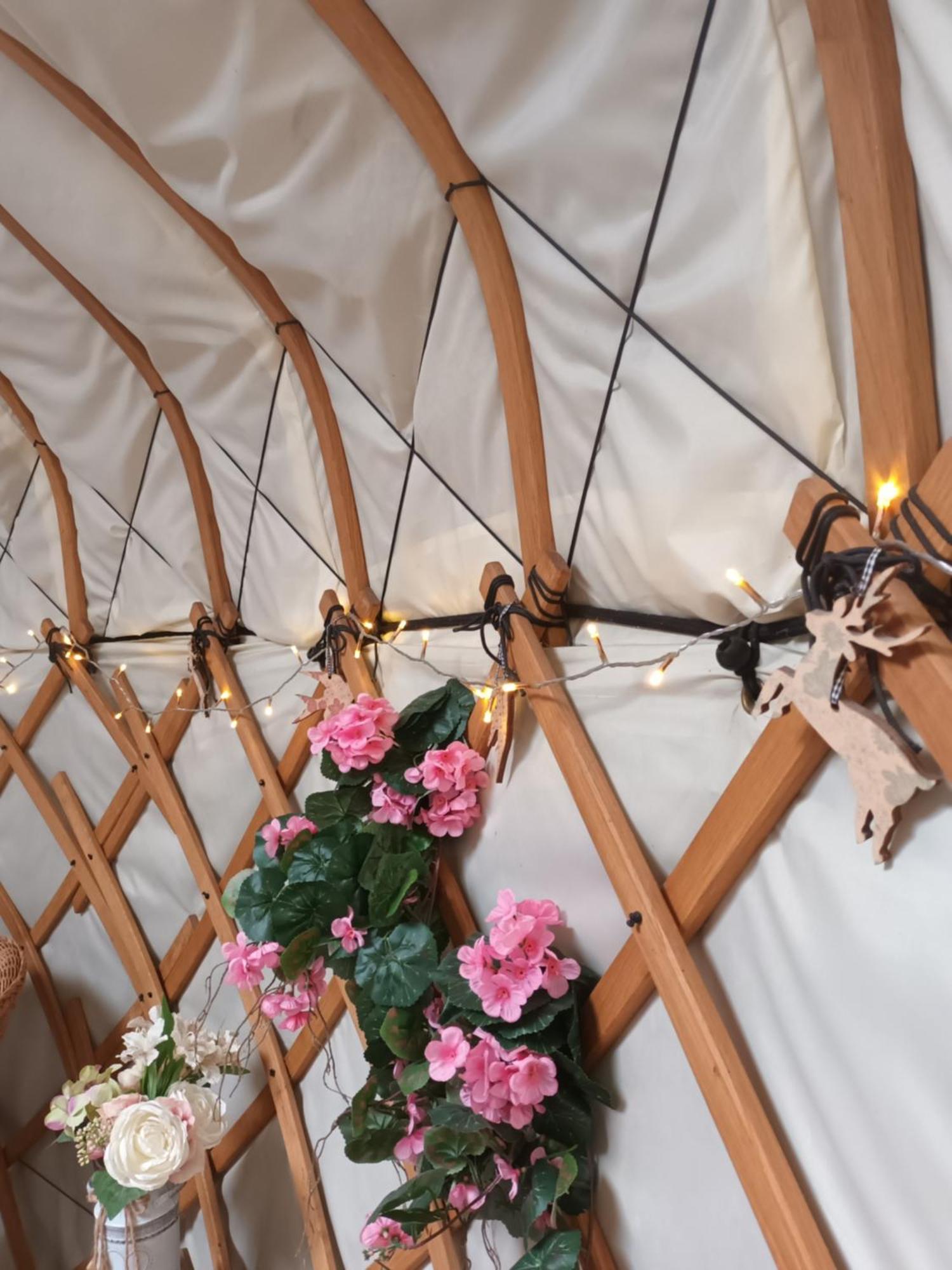 Gingerbread Cottage Yurts Dereham Buitenkant foto