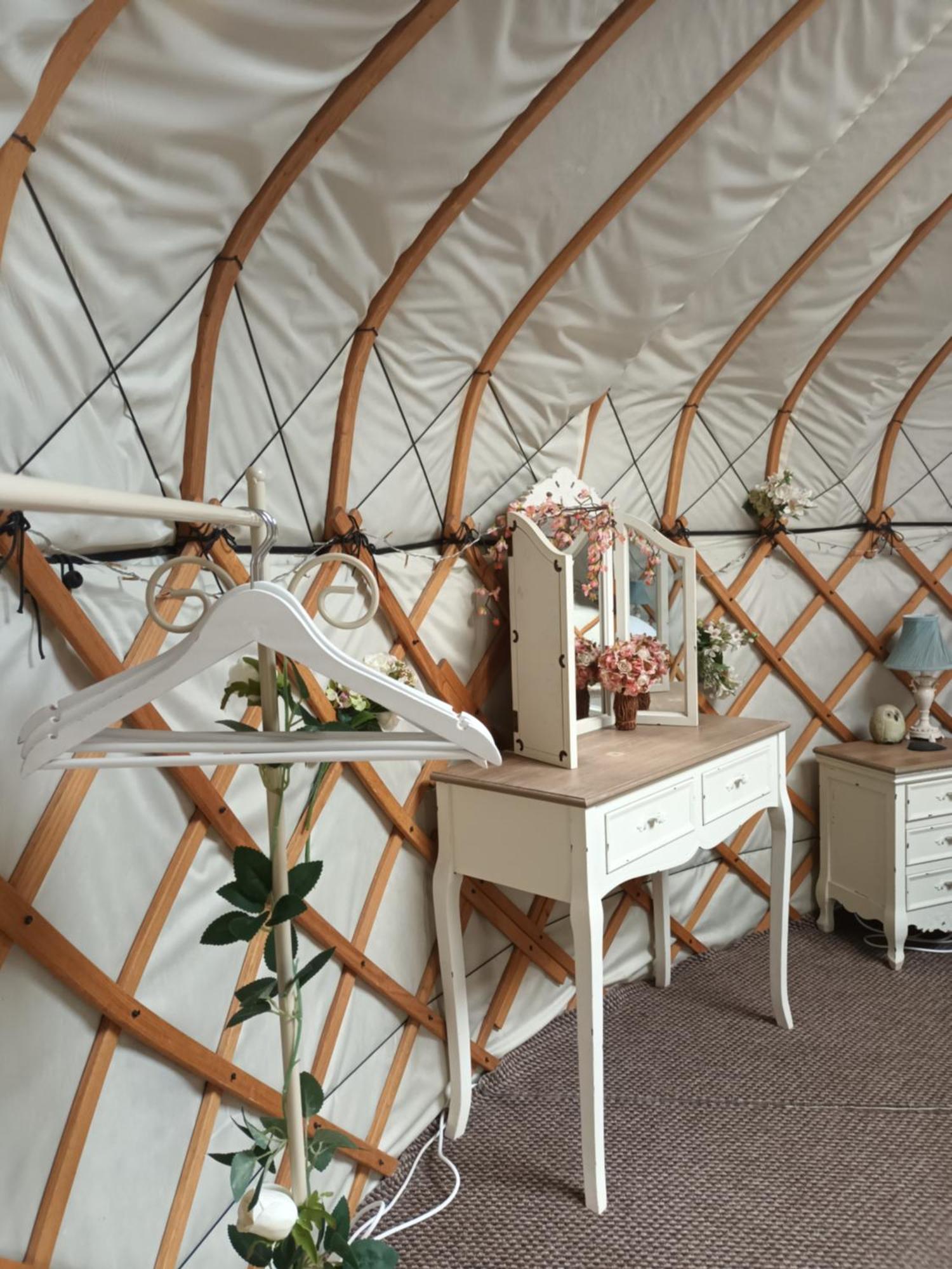 Gingerbread Cottage Yurts Dereham Buitenkant foto